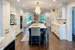 Continuous-wood-look-flooring-throughout-kitchen-and-first-floor